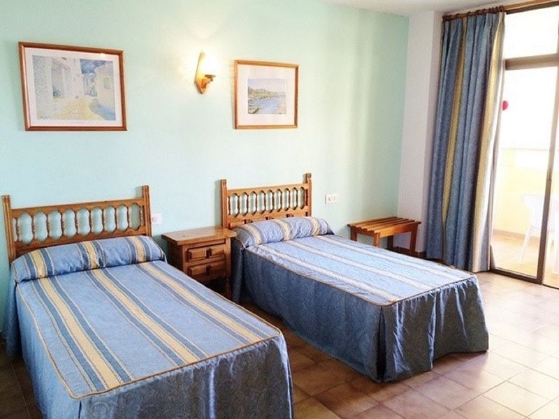 Albergue Amistat Island Hostel Ibiza - Albergue Juvenil San Antonio (Ibiza)