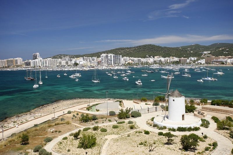 Albergue Amistat Island Hostel Ibiza - Albergue Juvenil *